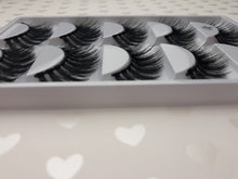Load image into Gallery viewer, Faux Mink Lash Pack - #G811
