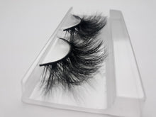 Load image into Gallery viewer, Queen
