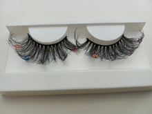 Load image into Gallery viewer, 25mm Flower Lashes
