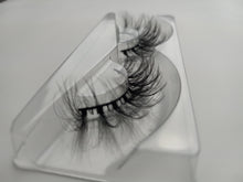 Load image into Gallery viewer, Kinky
