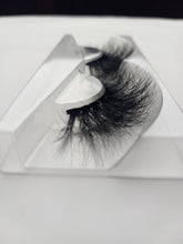 Load image into Gallery viewer, Heartbreaker
